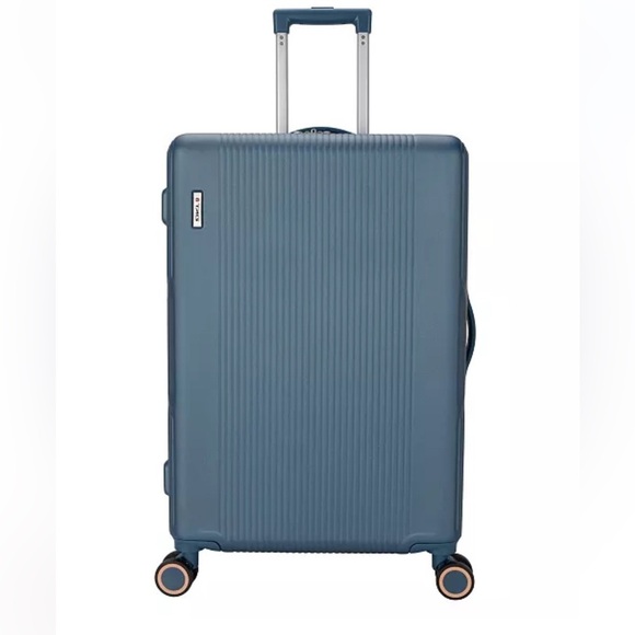 Tag Gateway  Piece Hard side Spinner 20“ Luggage suitcase $439 - Picture 1 of 9